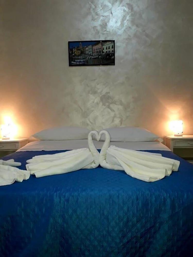 Milazzo Port Big Rooms