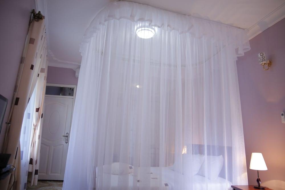 Crystal Hotel Apartments Entebbe