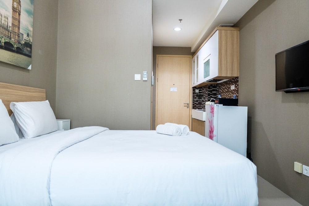 Cozy Studio Tree Park Apartment near ICE BSD