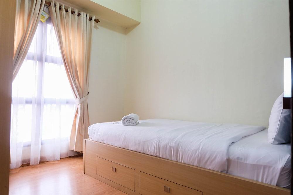 Cozy 2BR Salemba Residence Apartment