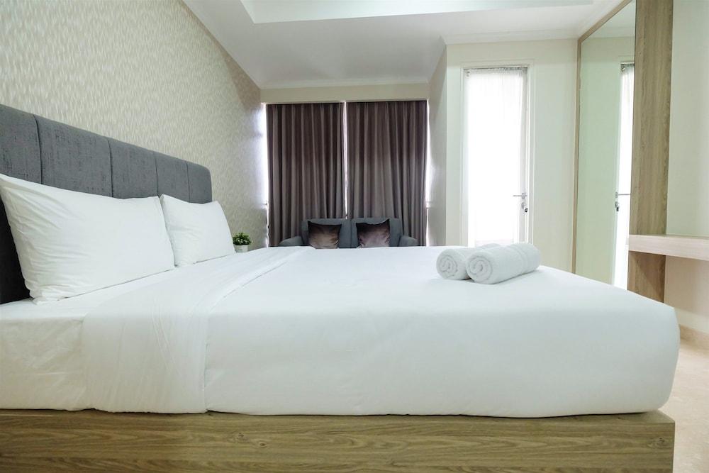 Minimalist Studio Menteng Park Apartment