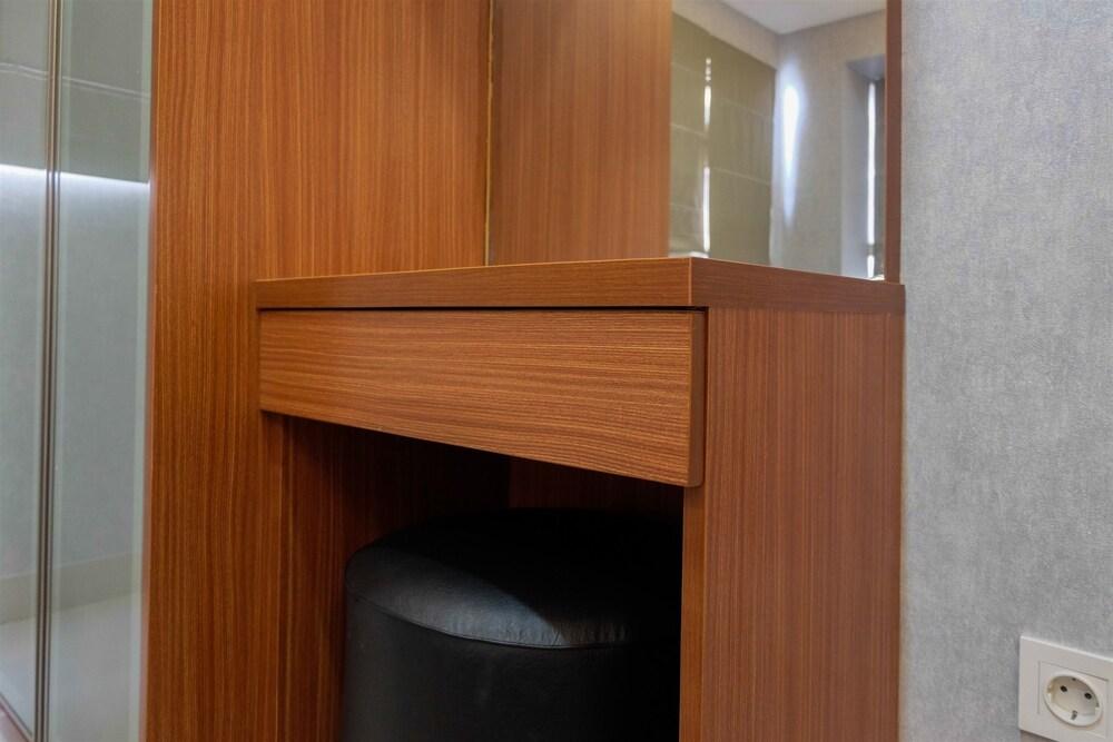 Comfortable 2BR @The Oasis Apartment