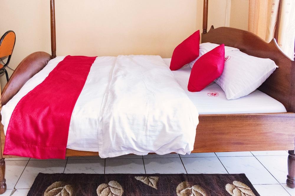 Rwenzori International Hotel