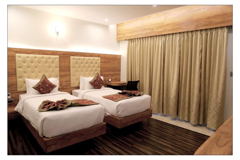 Royal Lotus View Resotel