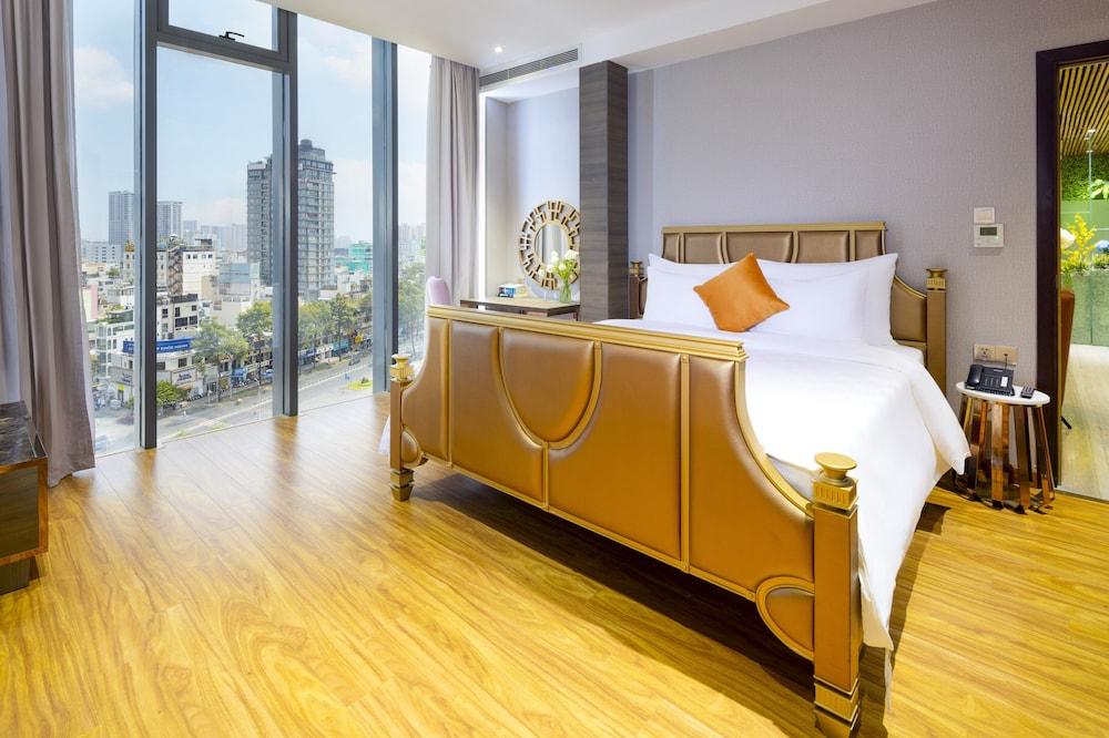 Winsuites Sai Gon Hotel