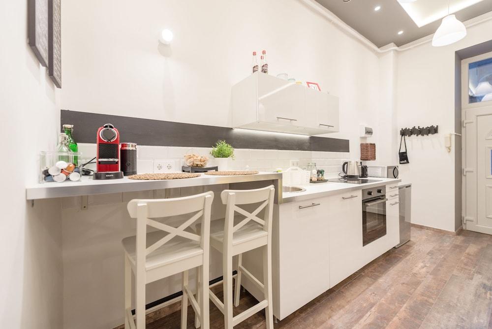 Venus Apartments - Almassy Park