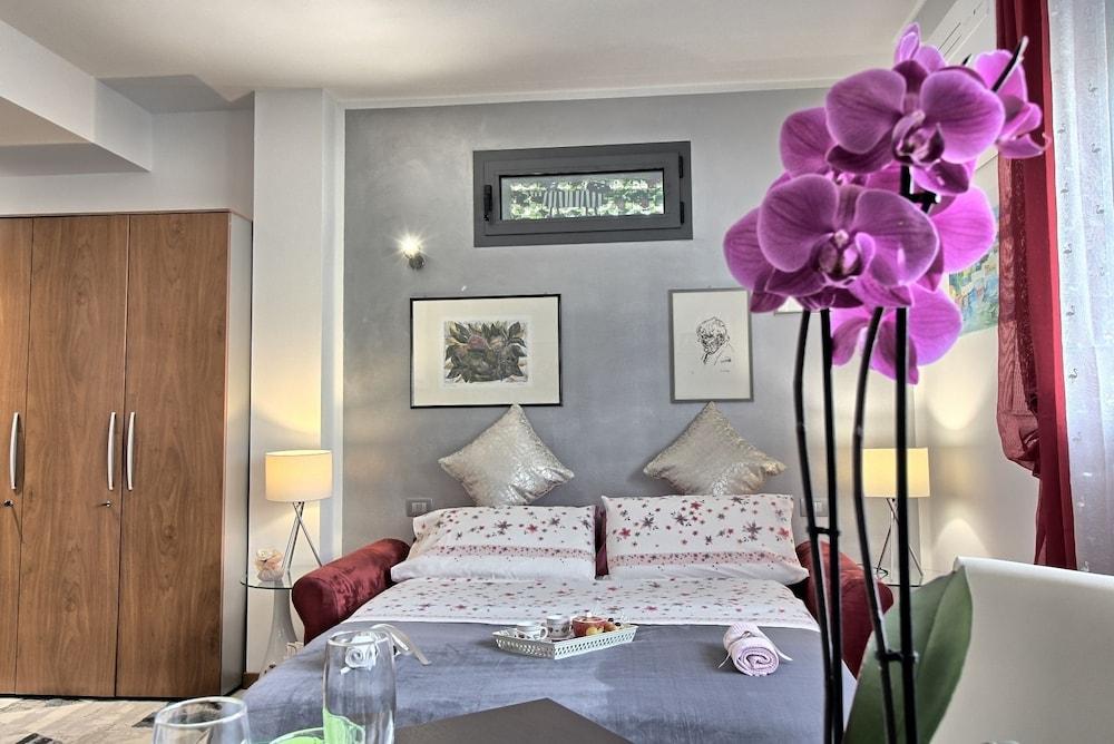 Logicasa Casa Ada Como Lake