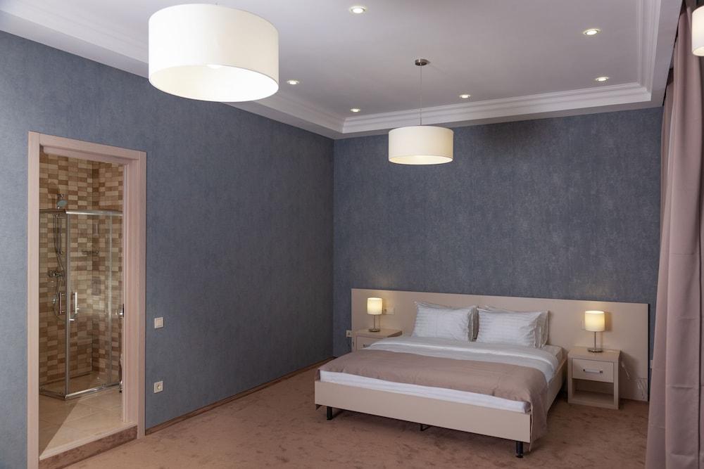 Mini-hotel Tchaykovskyi