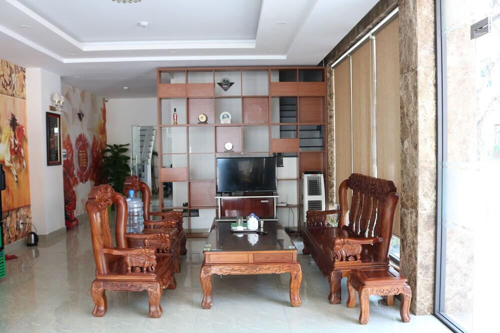 Phuc Ngoc Hotel