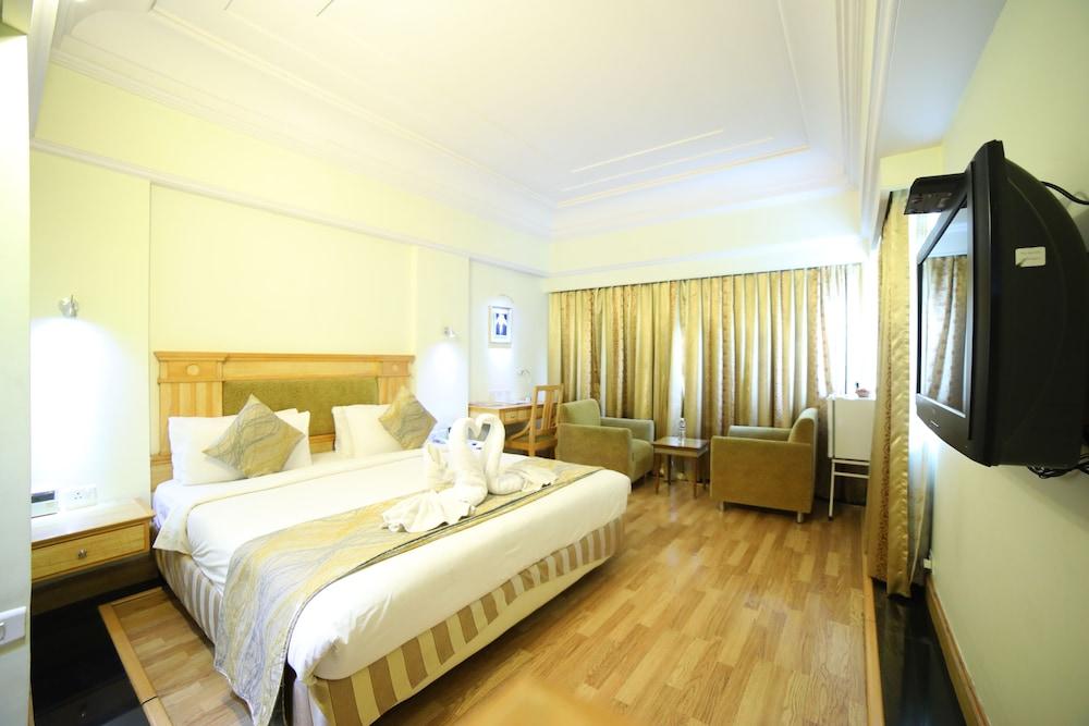 Hotel Marg Krishnaaya