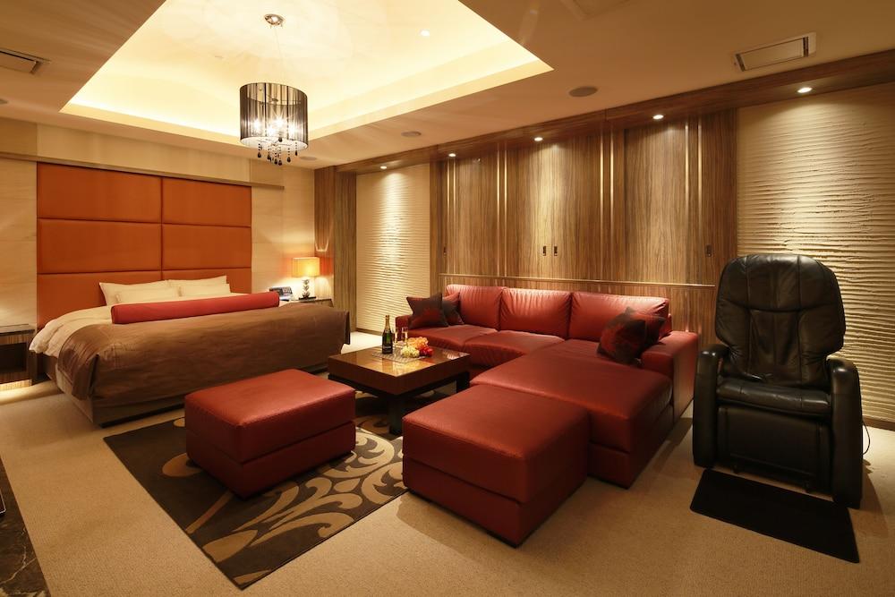 HOTEL W - Adults Only