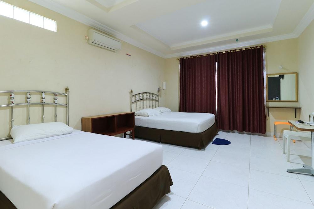 Andrin Daspatt Hotel