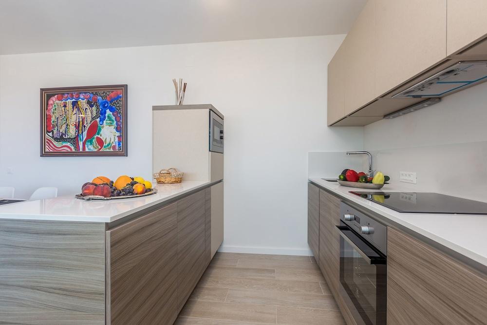 JAZZ at Rova Apartment Sol