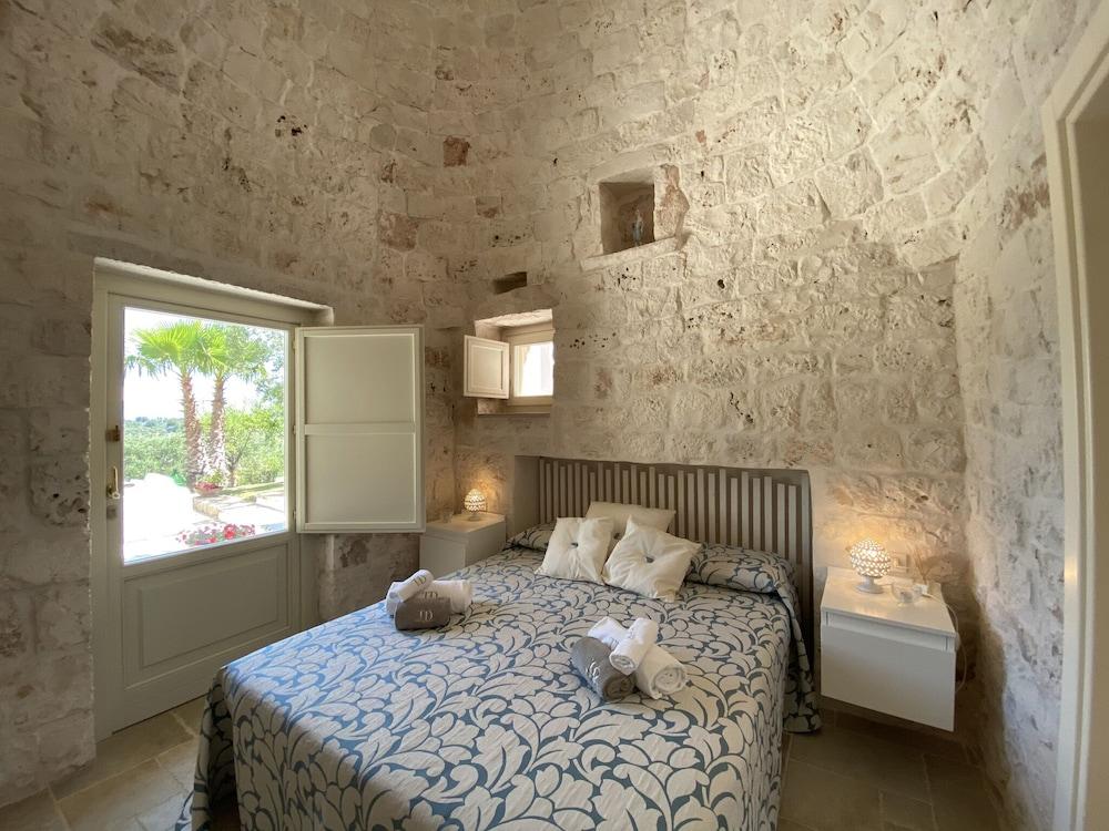 TD Trulli di Bouganville w/ Large Amazing Pool