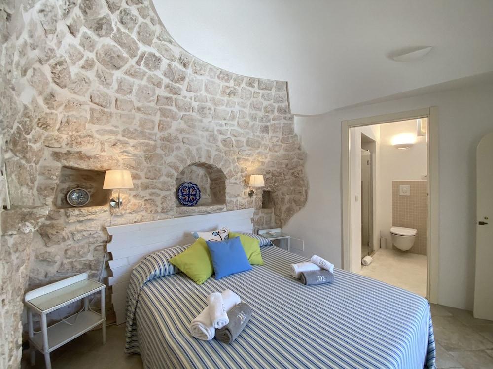 TD Trulli di Bouganville w/ Large Amazing Pool