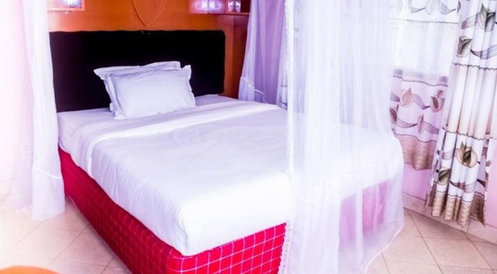 Amboseli Getaway Hotel