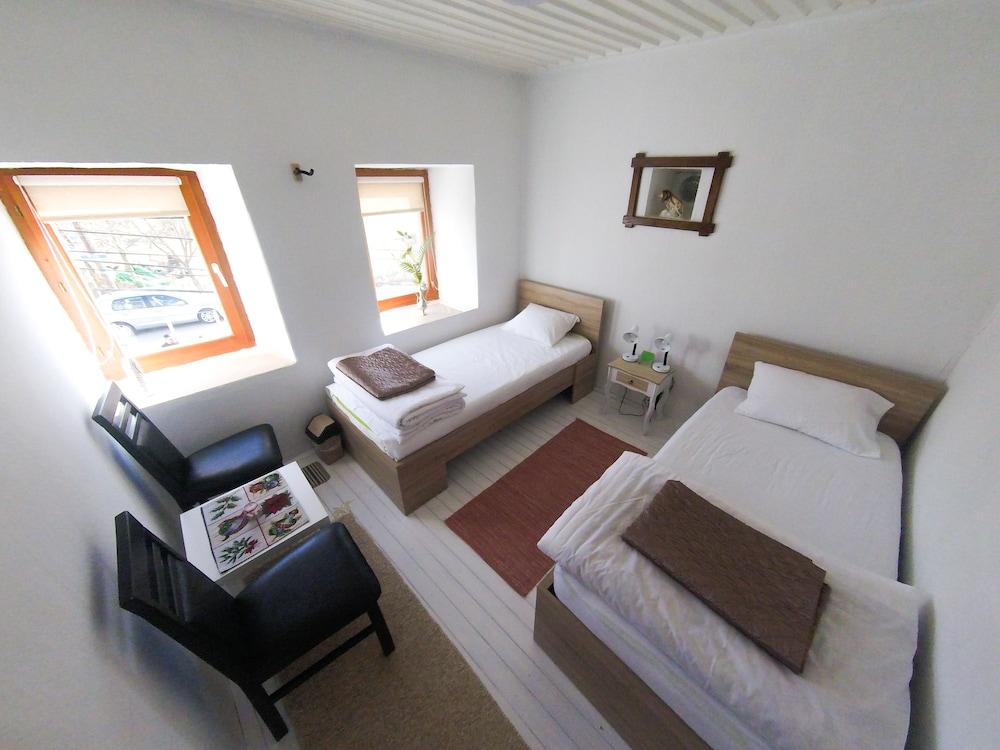 Kulla Dula Guesthouse