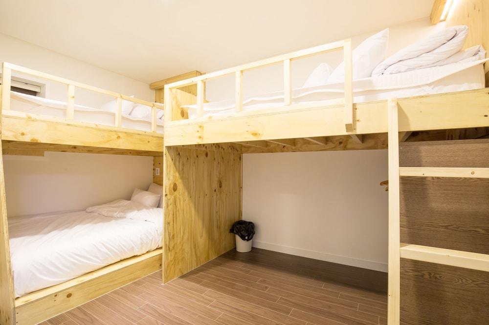 Step Inn Myeongdong 2 - Hostel