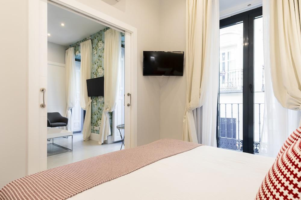 Feelathome San Marcos Apartments