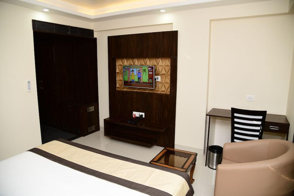 Sanskar Hotel