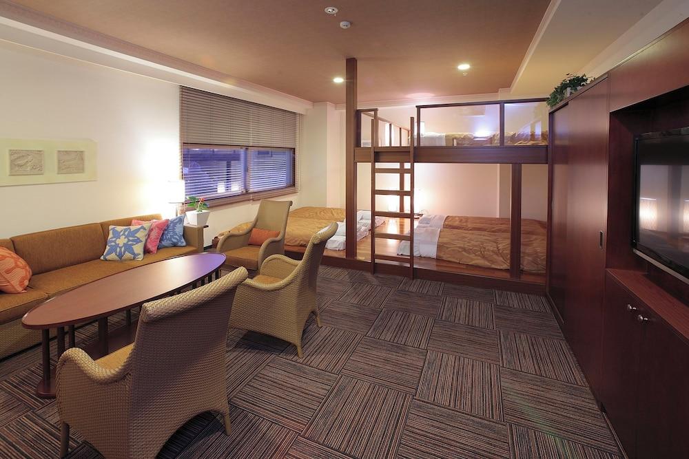 Spa Resort Hawaiians Monolith Tower