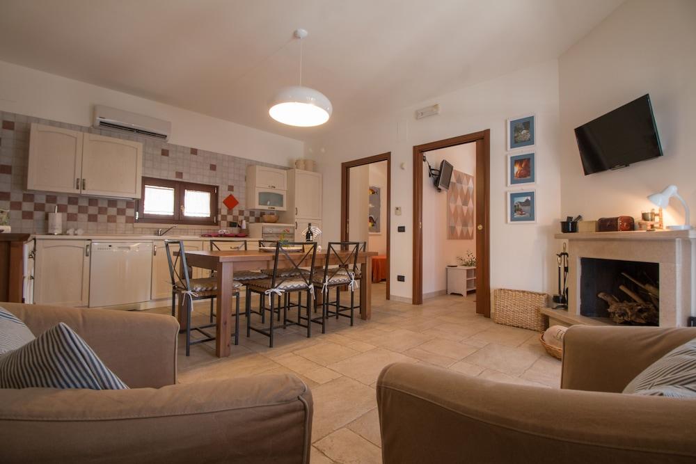 TD Villa Luna Trulli with Large Pool