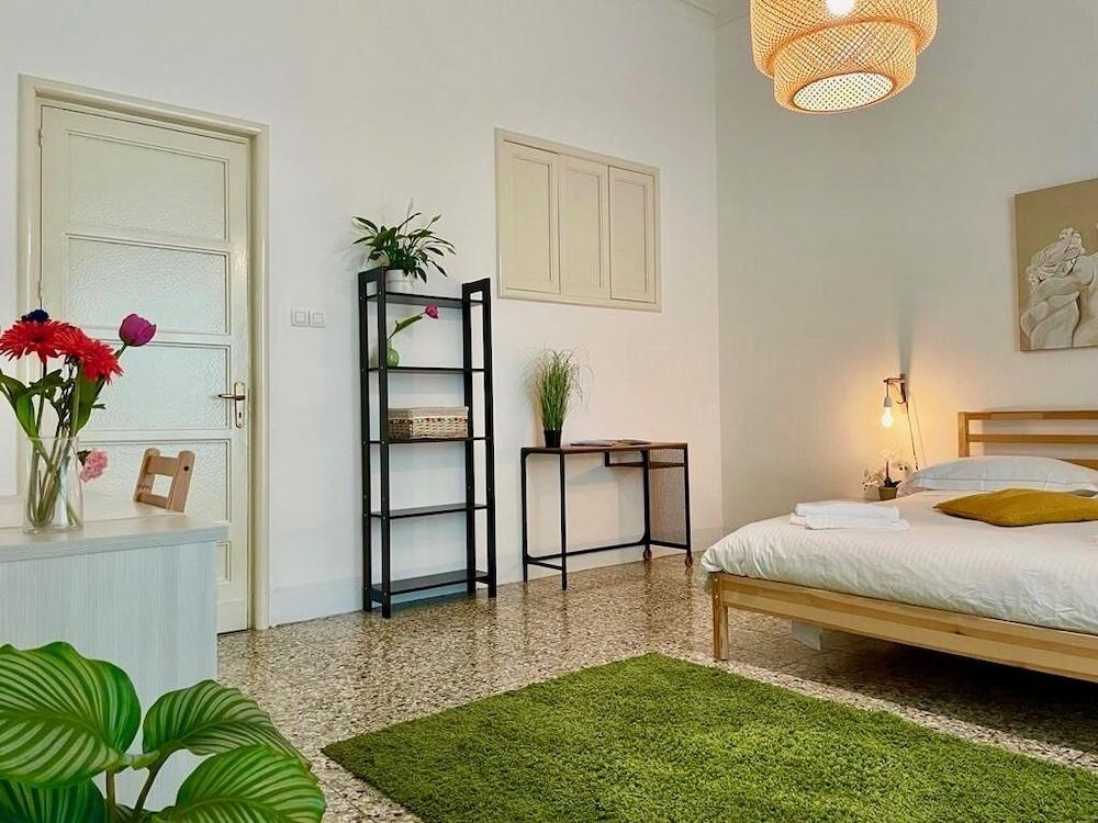 Living Simply Catania