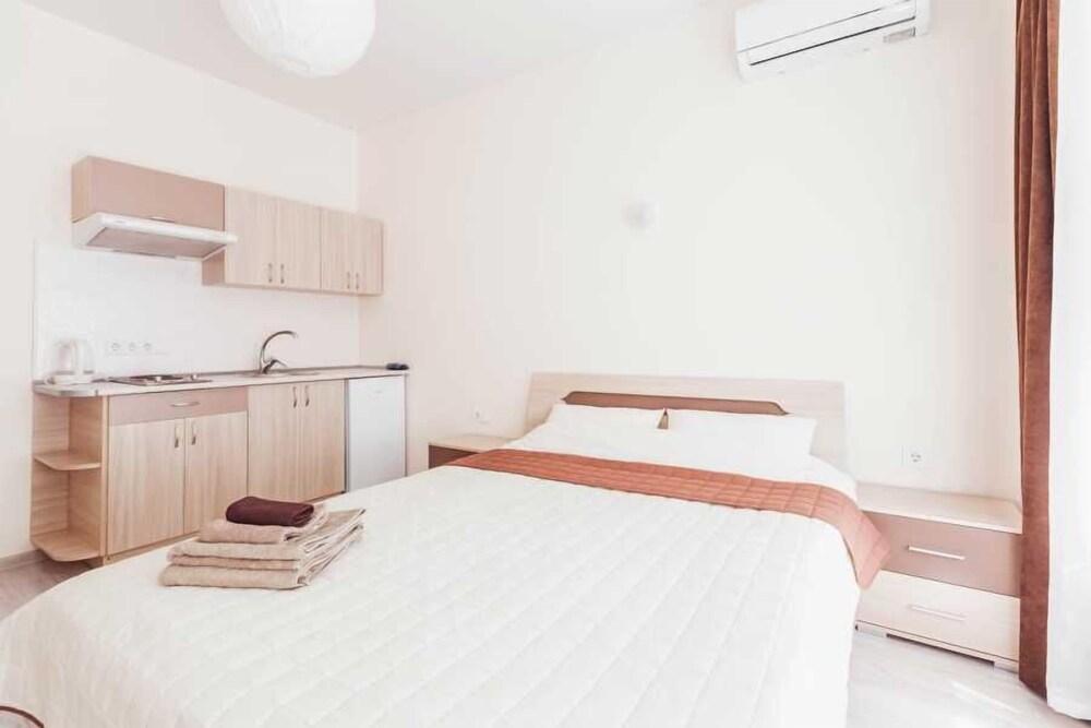 LeonRooms Koblevskaya 46-4