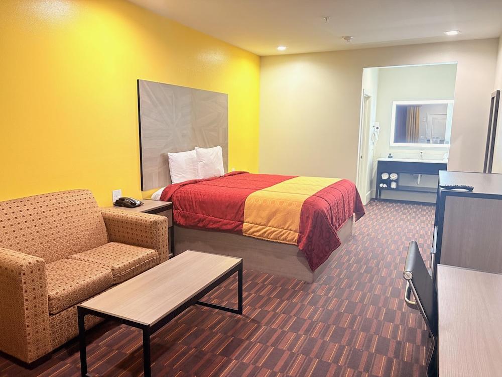 Americas Best Value Inn & Suites Houston Veterans Memorial