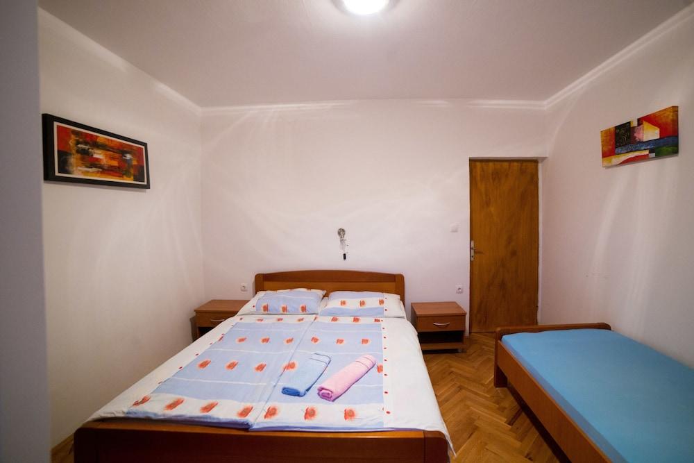 Apartments Sanic 518