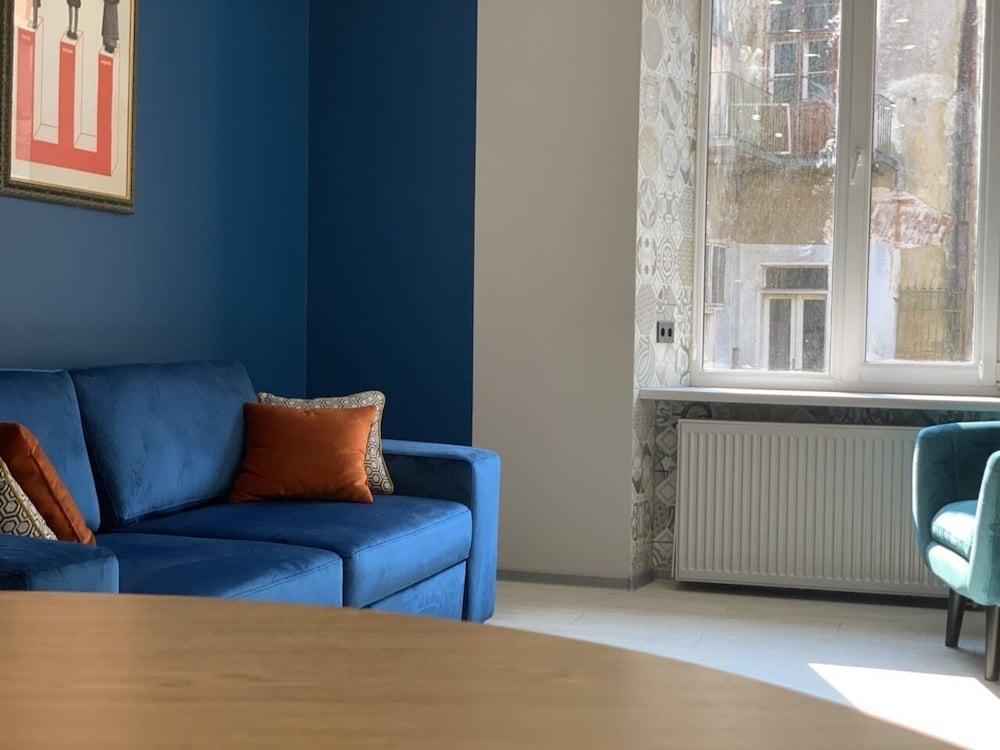 Apartment Krakivska 17