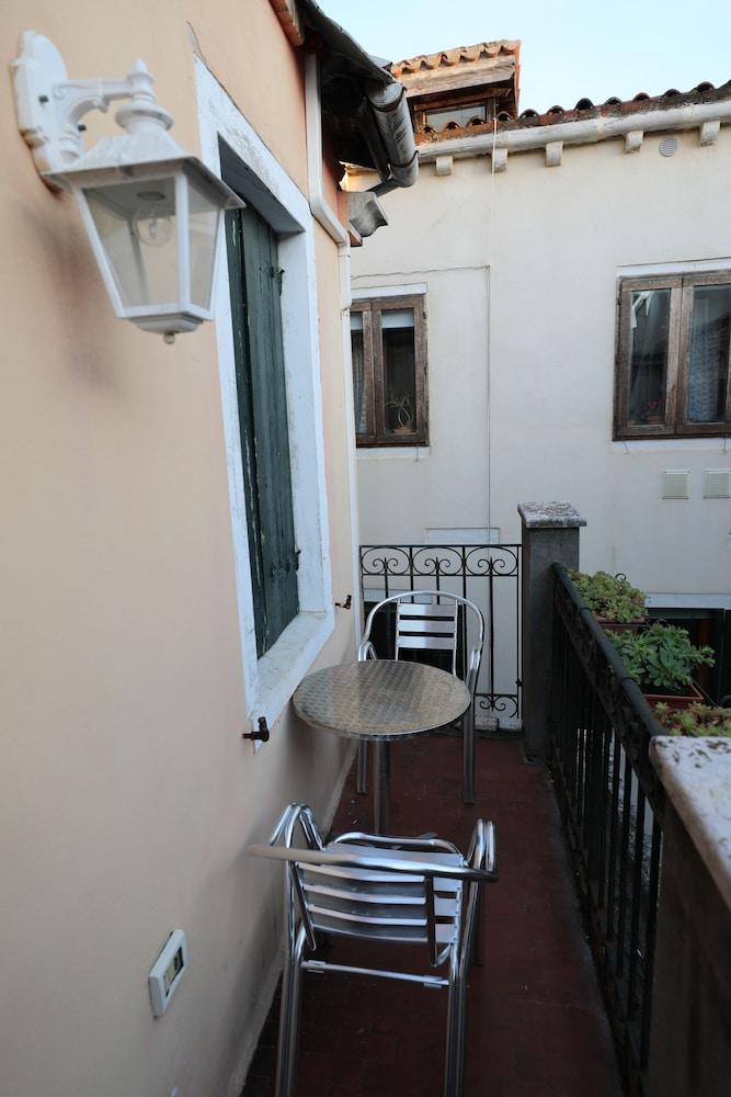 Lovely Apartment In Venice