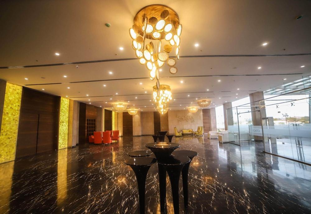 CITADEL Hotel By Vinnca