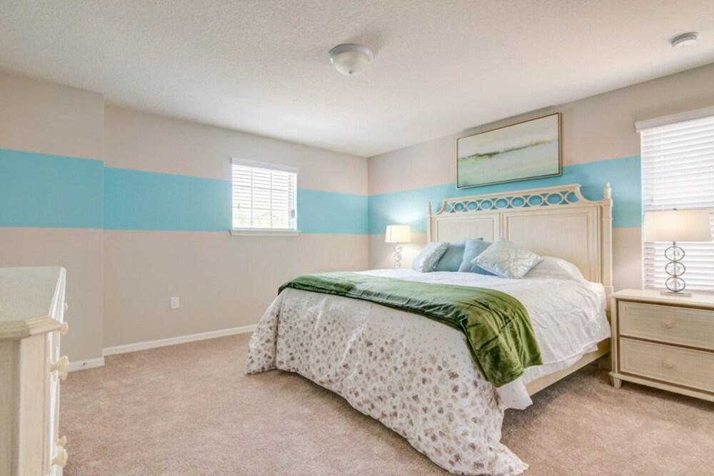 Windsor at Westside 9050