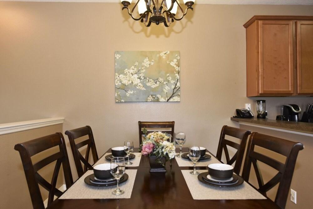 Oakwater Resort 2755