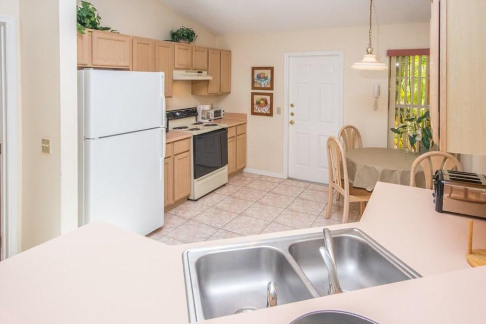 Whispering Oaks 4416