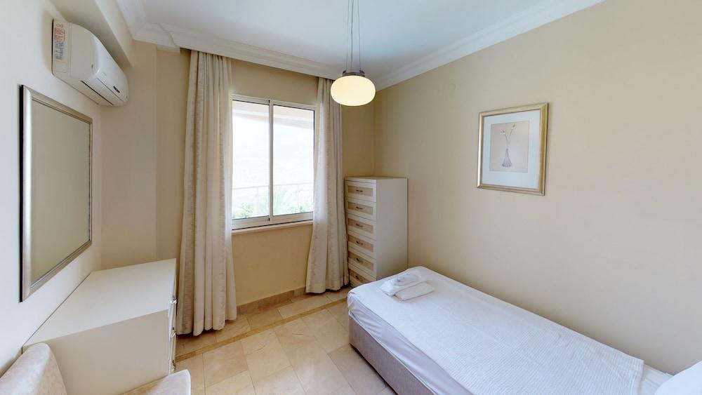 Goldcity Holiday Homes