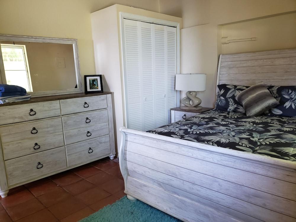 Little Indigo Apartments