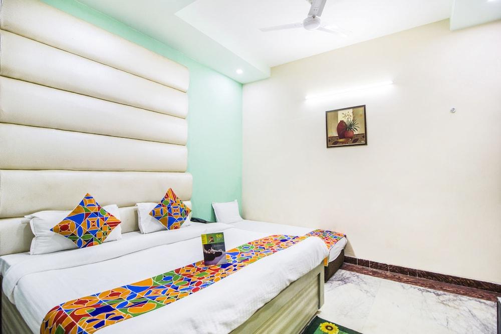 FabExpress Queen Palace