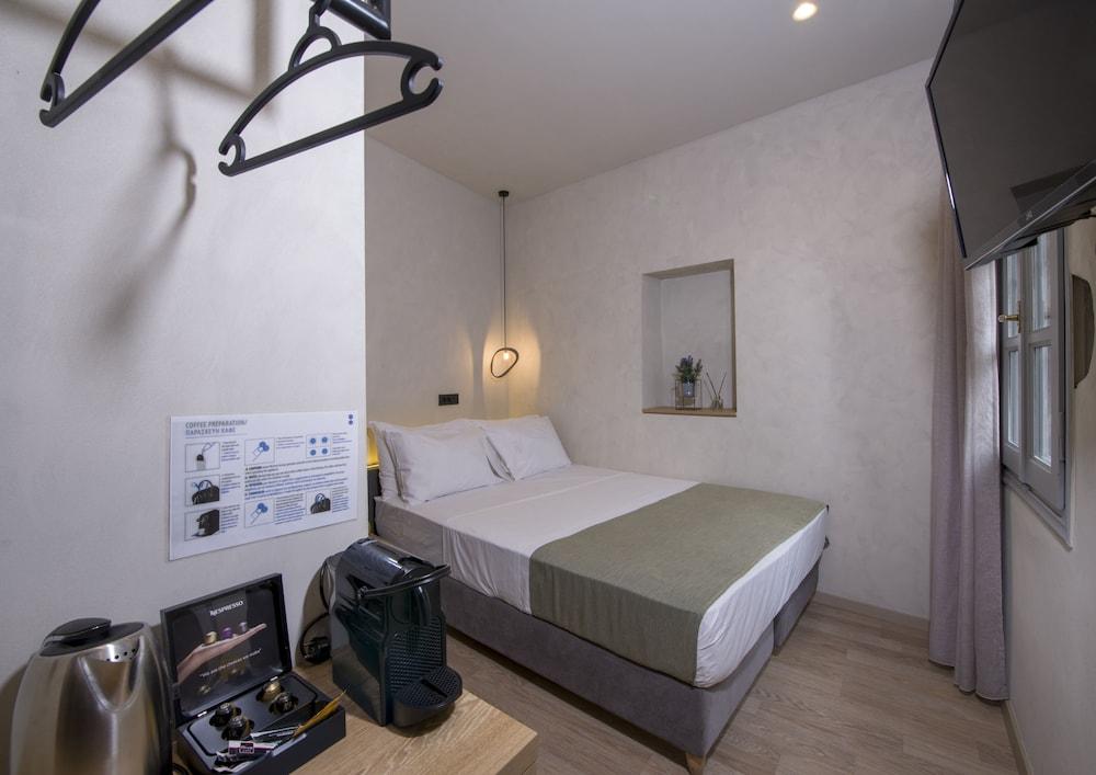 Cretan Berry Sarpaki