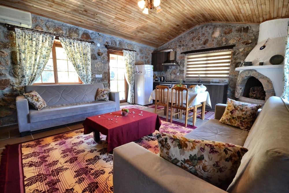 Villa Dem by EvTatilim