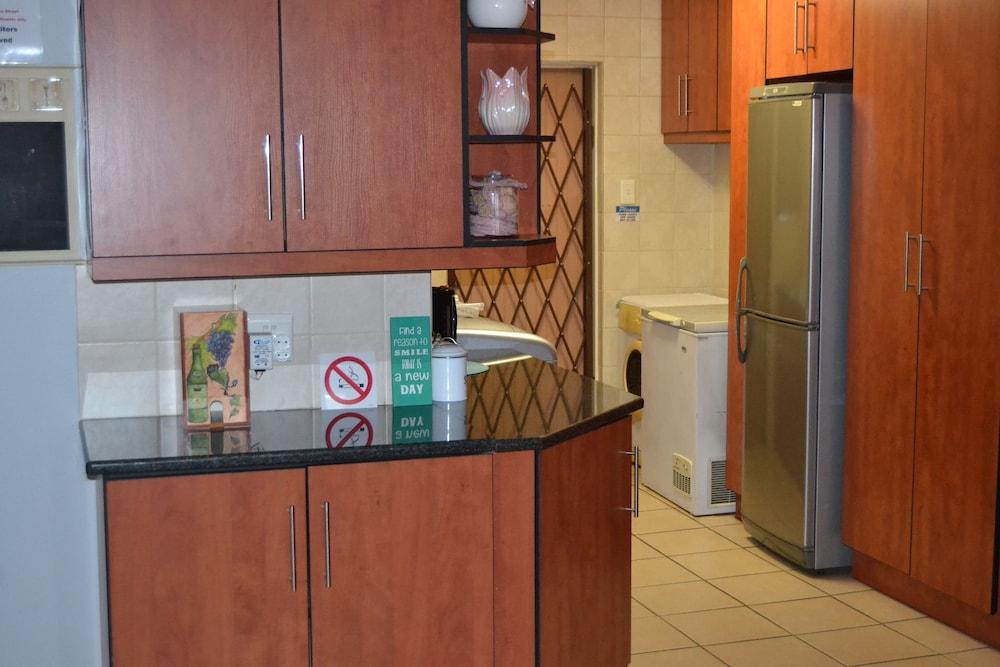 Africa Emerald at 47 Petronella