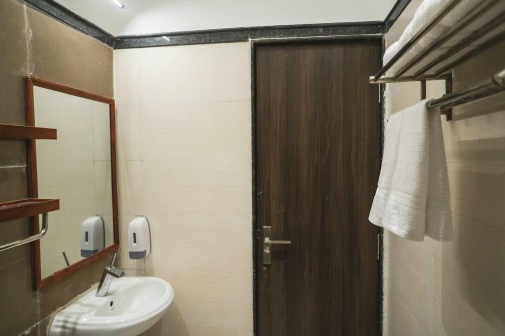 Five Lotus Indo German Nature Cure Centre