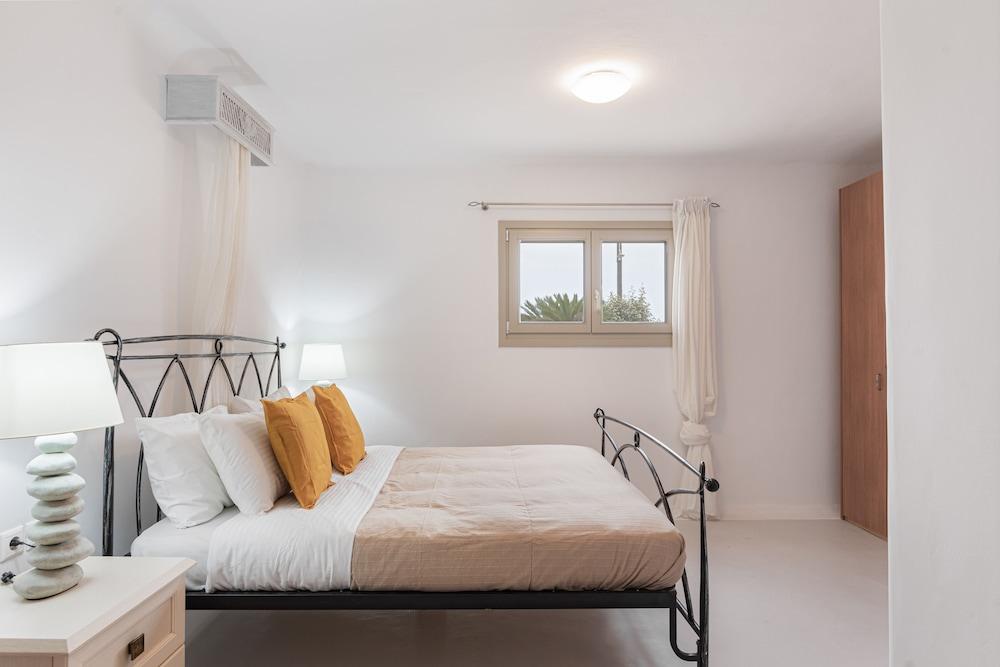 Mykonos Unique Villas by 2Doors