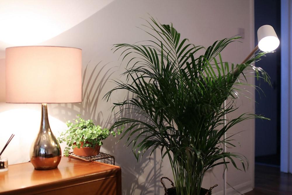 3 Beds 2 Baths Oxford Circus