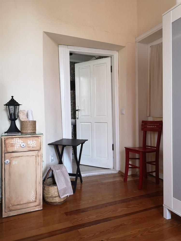 Ayvalik Sarigelin Pansiyon