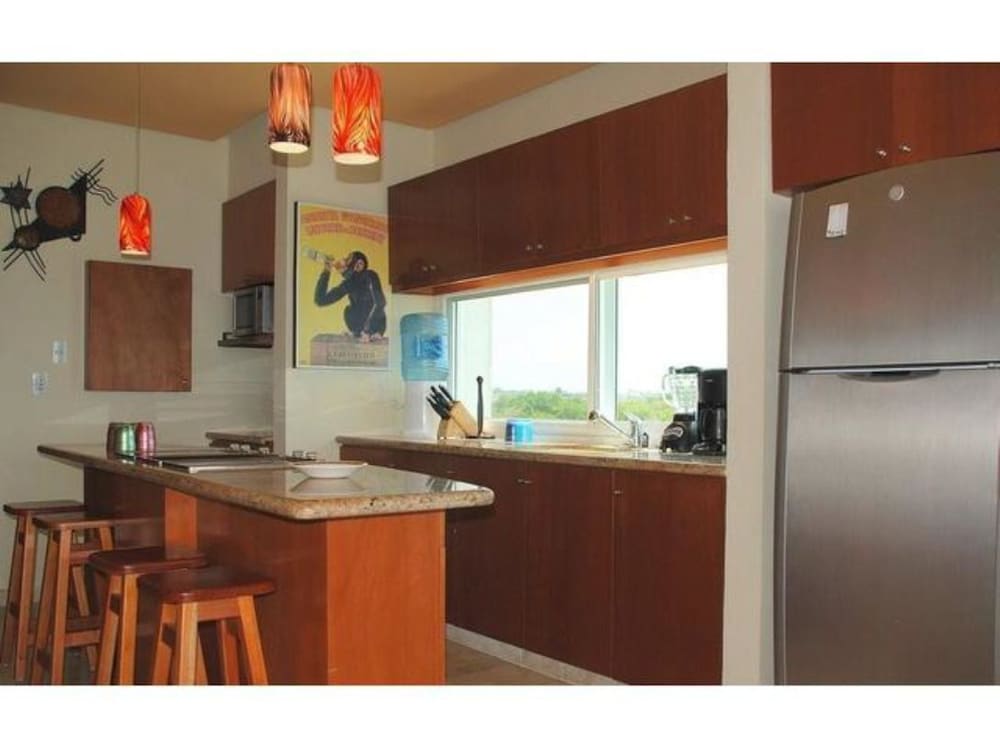 Puerta Al Mar 105 by Skyrun