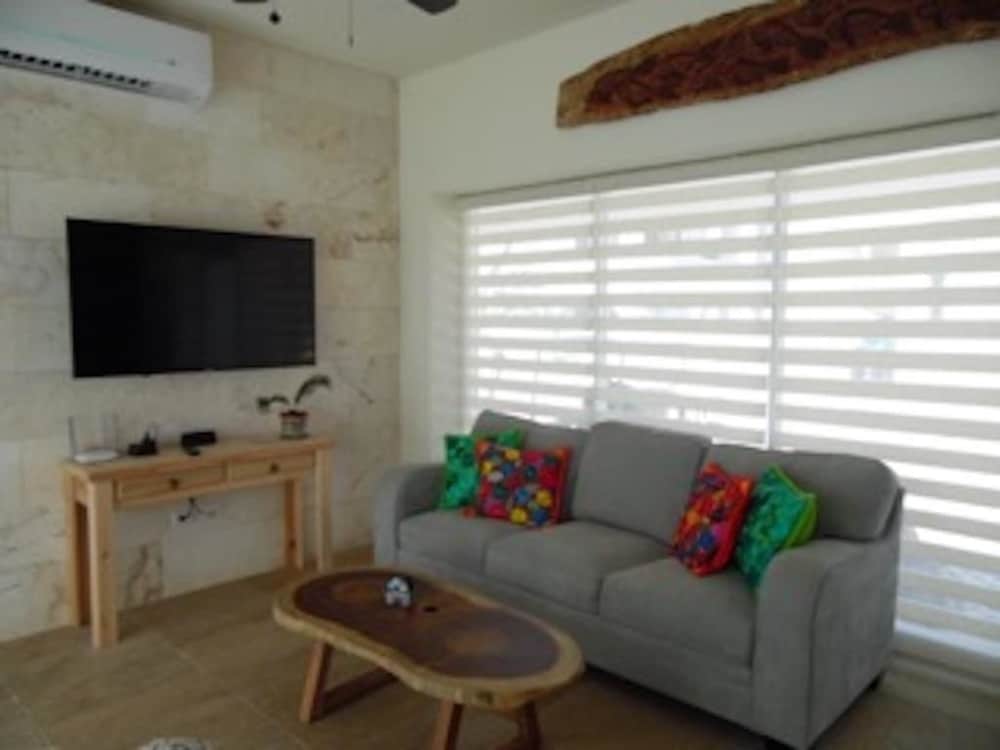 Casa Glorioso by Skyrun