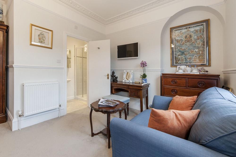 Apple Tree Guest House