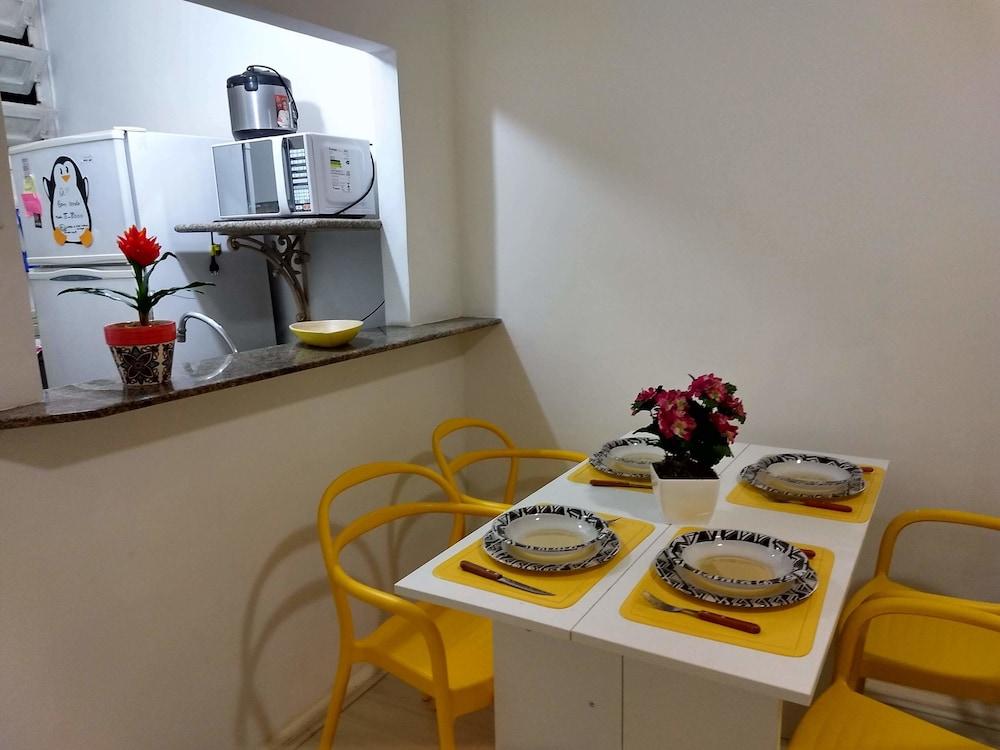 Cris Temporada - Rio Copa Studio